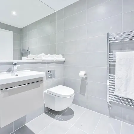 Modern And Stylish 2 Bed Apartment In Solihull Birmingham Exterior photo