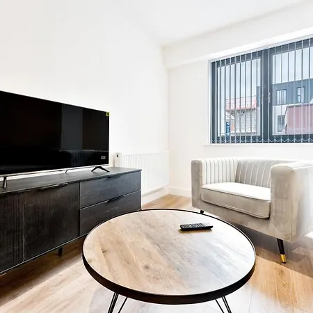 Modern And Stylish 2 Bed Apartment In Solihull Birmingham Exterior photo