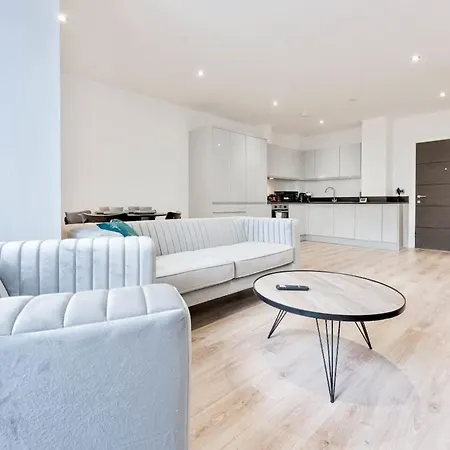 Modern And Stylish 2 Bed Apartment In Solihull Birmingham Exterior photo
